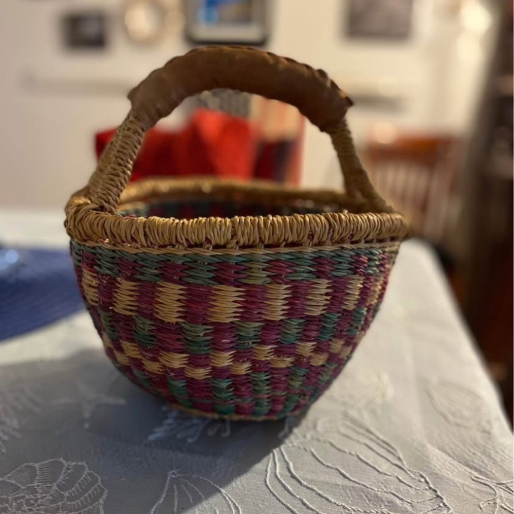 Bolga African handwoven market basket 9x8 inches